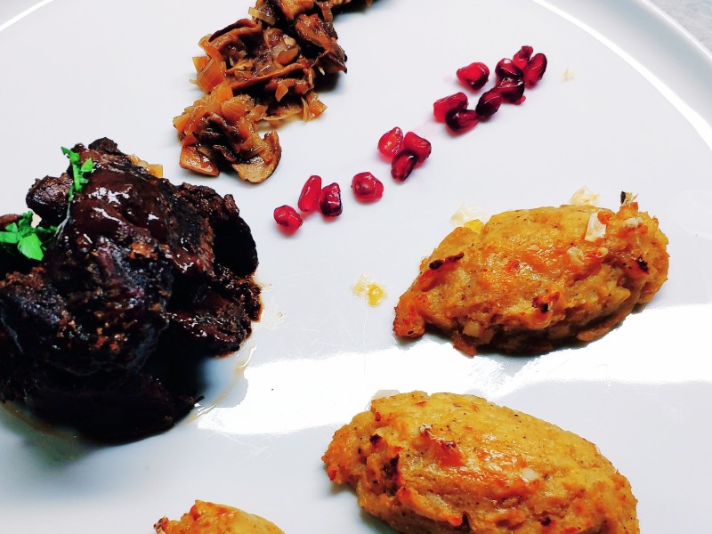 Everzwijnragout met funghi porcini & kastanjepuree